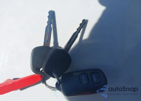 2003 Toyota Corolla Le из США, поврежденный, VIN 2T1BR32E63C041056